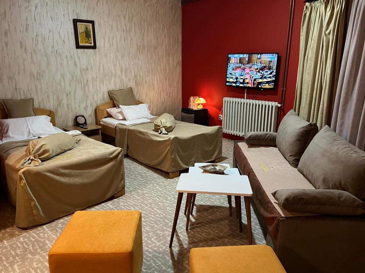 Hotel Dva Goluba 帕莱 外观 照片