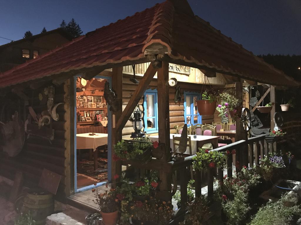 Hotel Dva Goluba 帕莱 外观 照片