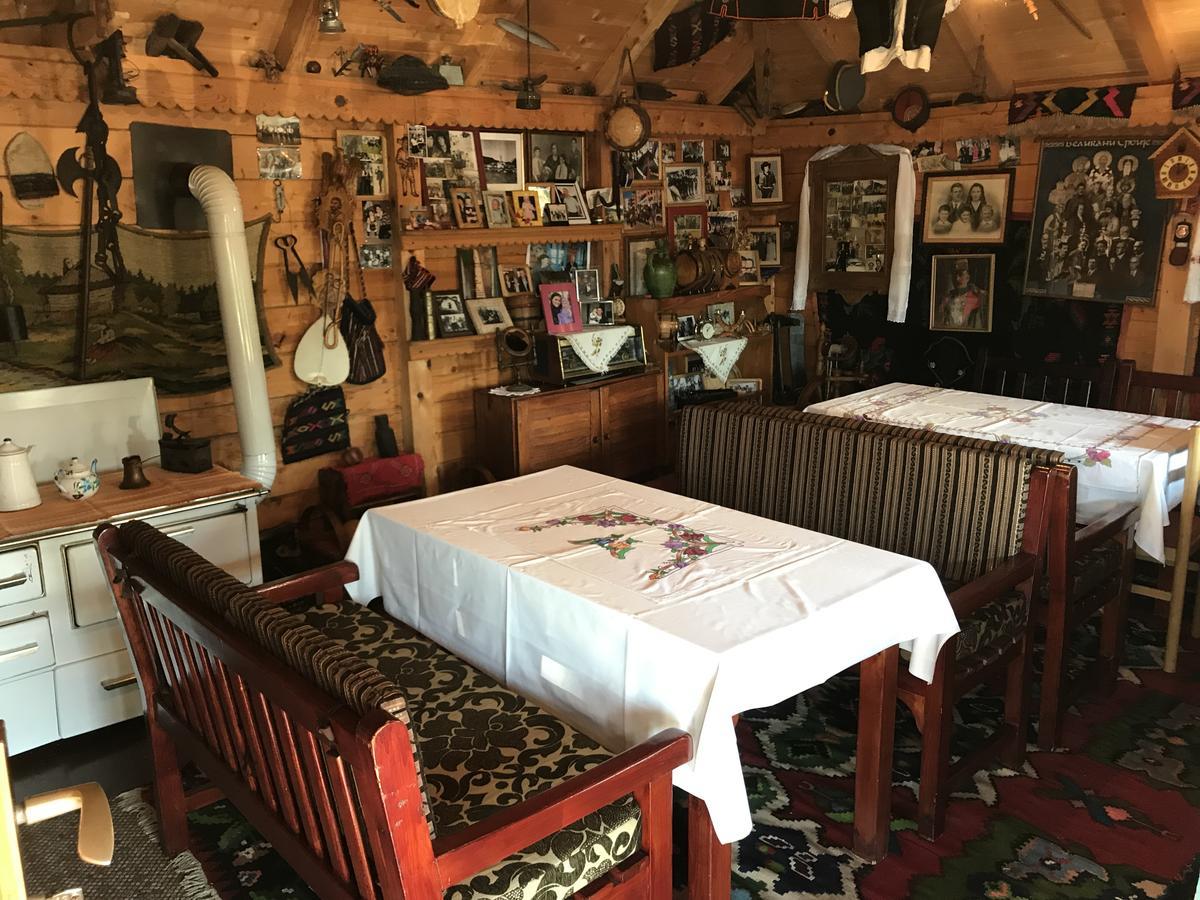 Hotel Dva Goluba 帕莱 外观 照片