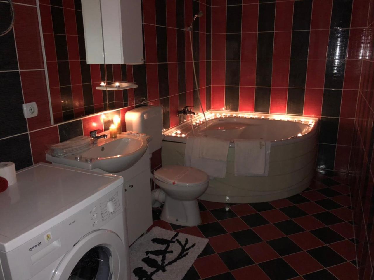 Hotel Dva Goluba 帕莱 外观 照片